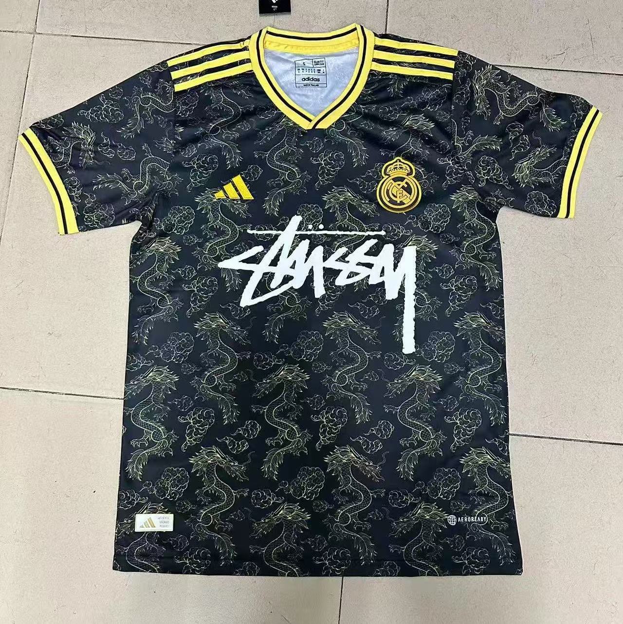 스투시 스타일 레알 마드리드 드래곤