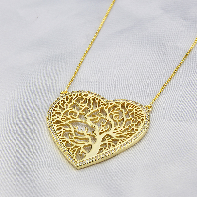 Cross-border Gold-plated Lucky Tree Heart-shaped Pendant Spot Copper Inlaid Zirconium Simple Hollow Ornament Chain Love Necklace display picture 5