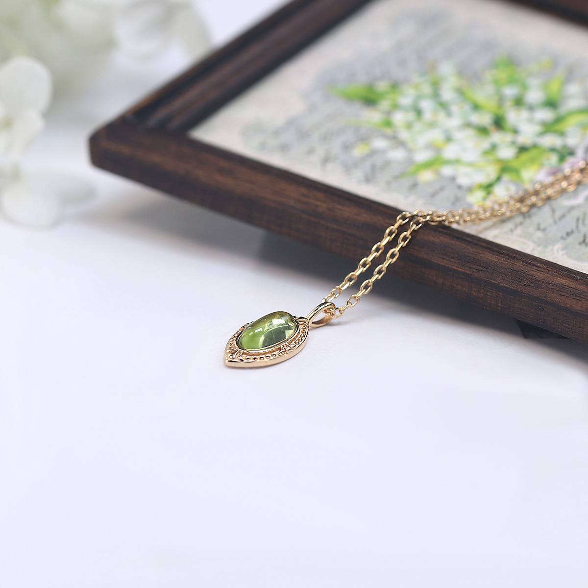Geometric Pattern 925 Sterling Silver Peridot Cable Chain Geometric Pendant Necklace
