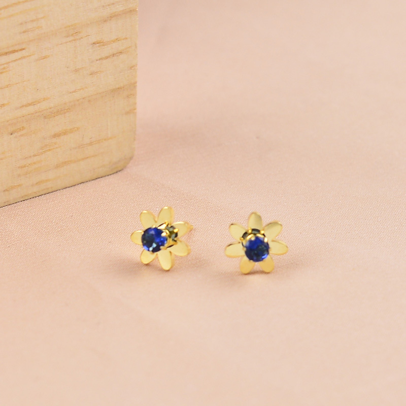 Pendientes de botón con perla y circonitas para mujer elegantes_voghion.com