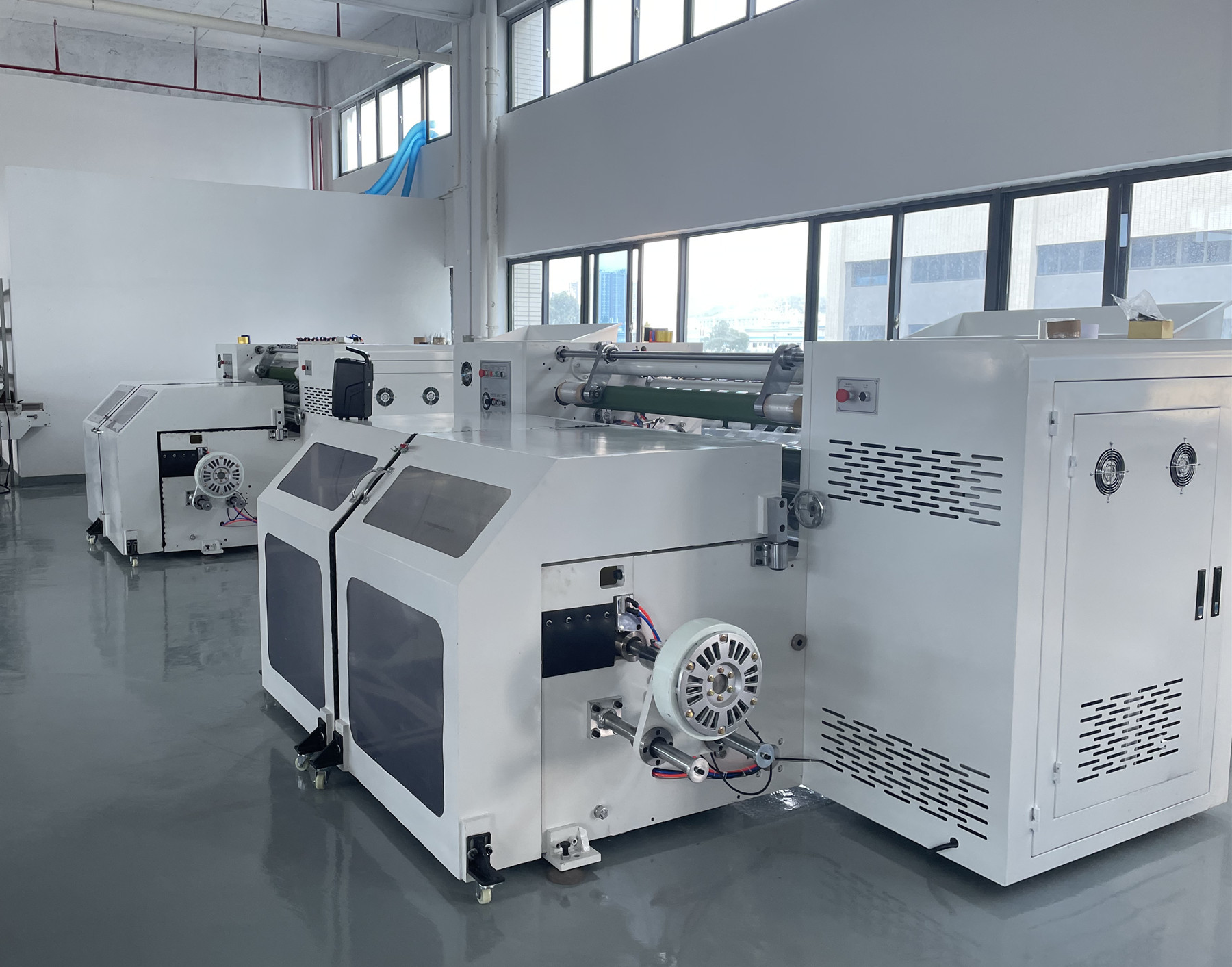 封箱胶带分条机器