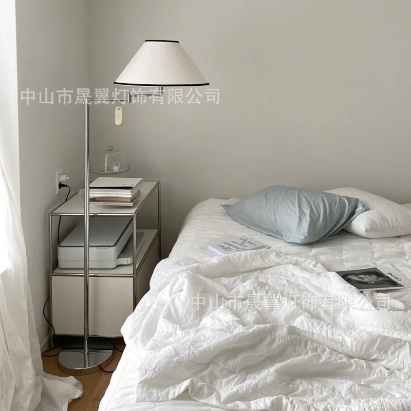 New Korean-style vintage designer wabi-sabi style bedroom study minimalist living room decorative personal floor lamp