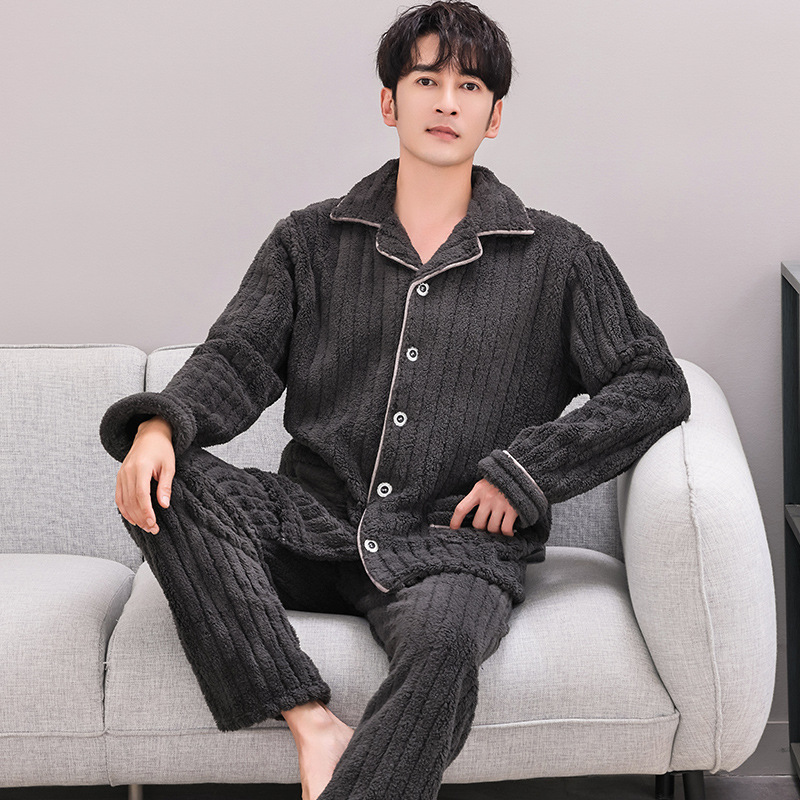 Pijamas de lana de coral coreana para hombres otoño y invierno engrosados franela se pueden usar cardigan de manga larga de invierno conjunto de ropa para el hogar