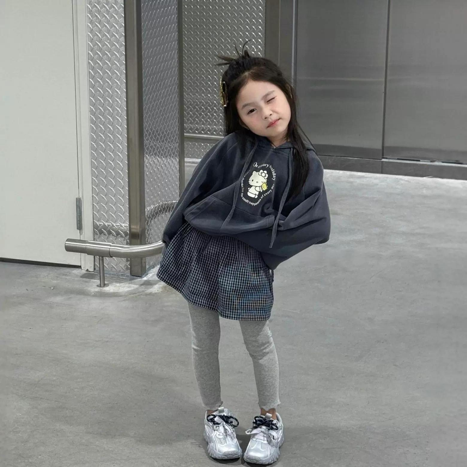 女童套装2025秋装儿童卡通休闲卫衣中小童假两件格子围裙打底裤潮