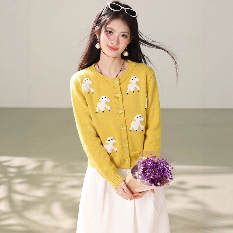Elegant Knitted Yellow Cardigan Sweater for Women, Winter 2025 New Model, Round Neck, Casual Versatile Lamb Jacquard Top Elegant Knitted Yellow Cardigan Sweater for Women, Winter 2025 New Model, Round Neck, Casual Versatile Lamb Jacquard Top