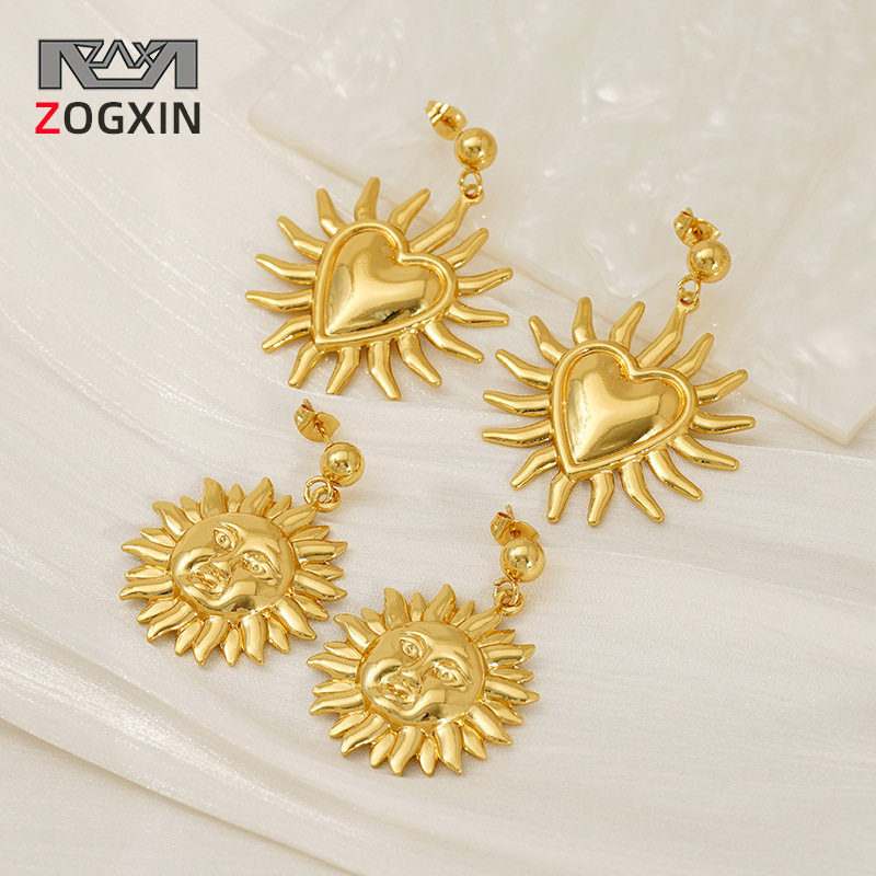 Pendientes de girasol sonriente de acero inoxidable europeo y americano retro Pendientes de acero de titanio Pendientes de acero inoxidable de amor Pendientes al por mayor