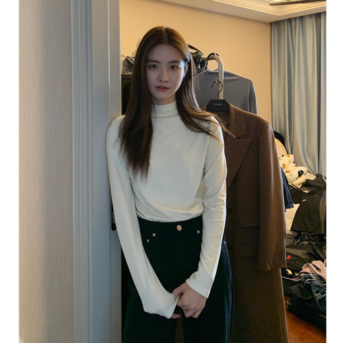 Duvet-Soft Hyaluronic Acid Brushed Half-Turtleneck Base Layer Top for Women—Spring Innerwear, Stretchy, Slim-Fit, Long Sleeve, Skin-Friendly Base Shirt