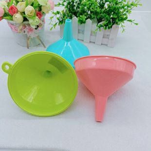 One yuan color funnel without handle oil leakage plastic funnel wine leakage one yuan supply wholesale
