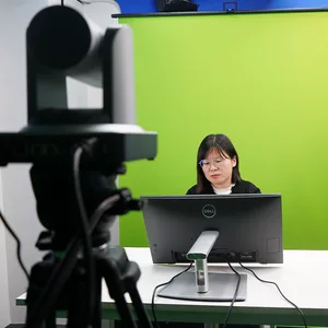 慕课微课虚拟抠像实时合成设备绿幕背景课程制作录播直播导播系统