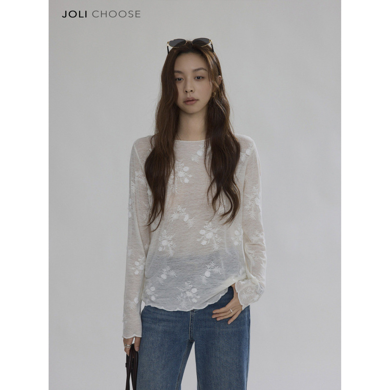 Joli Choose Early Spring New Textured Embroidered Lightweight T-Shirt for Women, Casual High-End French-Style Top Joli Choose Early Spring New Textured Embroidered Lightweight T-Shirt for Women, Casual High-End French-Style Top