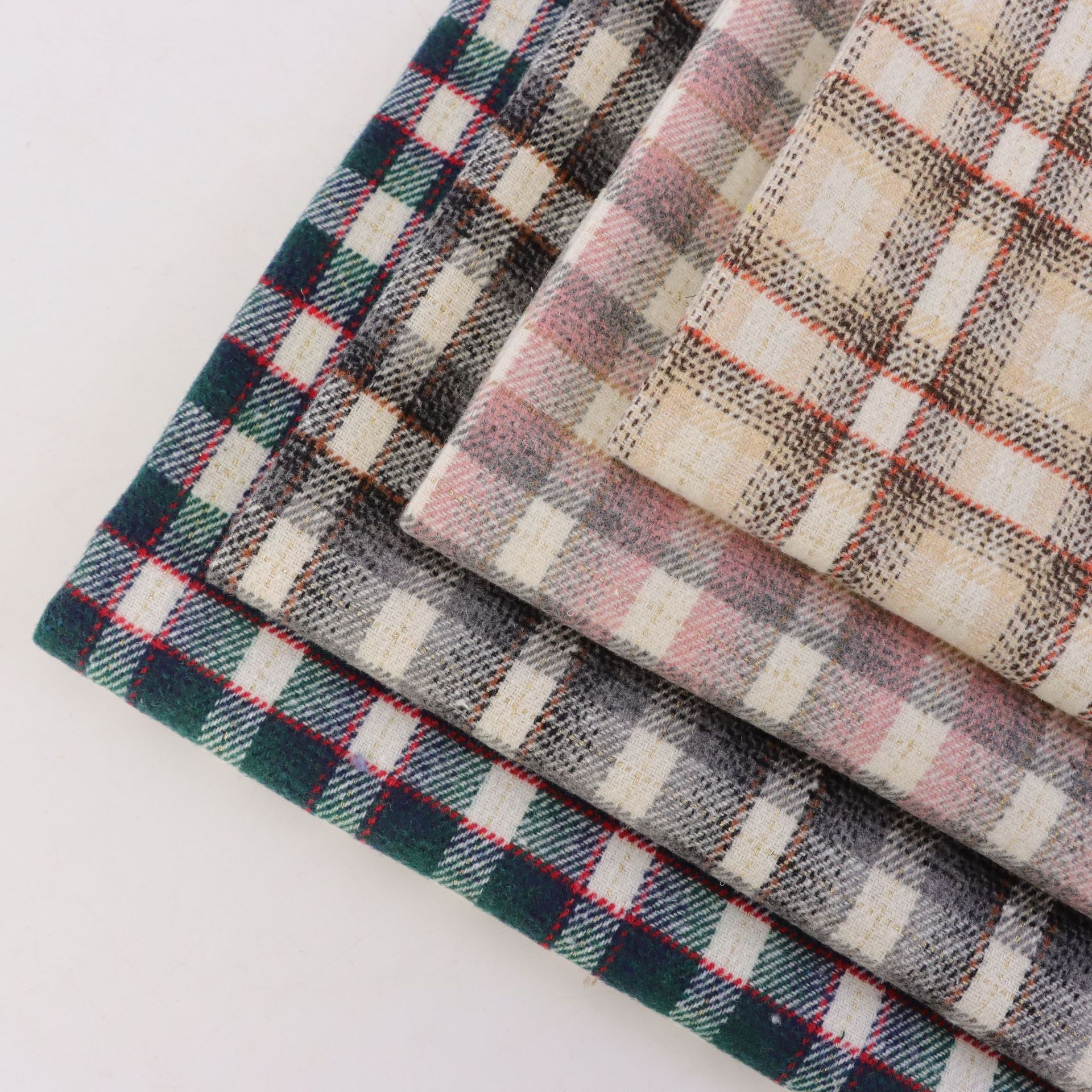 现货供应全涤色织斜纹磨毛格子布男女时装日韩高中制服包臀裙面料