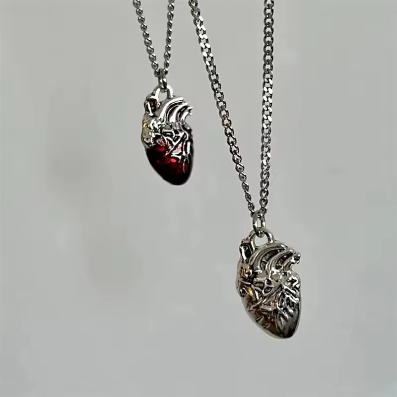 European and American Creative Gothic Heart-Shaped Personalized Halloween Unique Bohemian Style Retro Necklace Gift