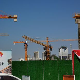 �Ƅ����� ��ʽ���ؙC Tower Crana�칤QTZ250 Radius70M Load:12T