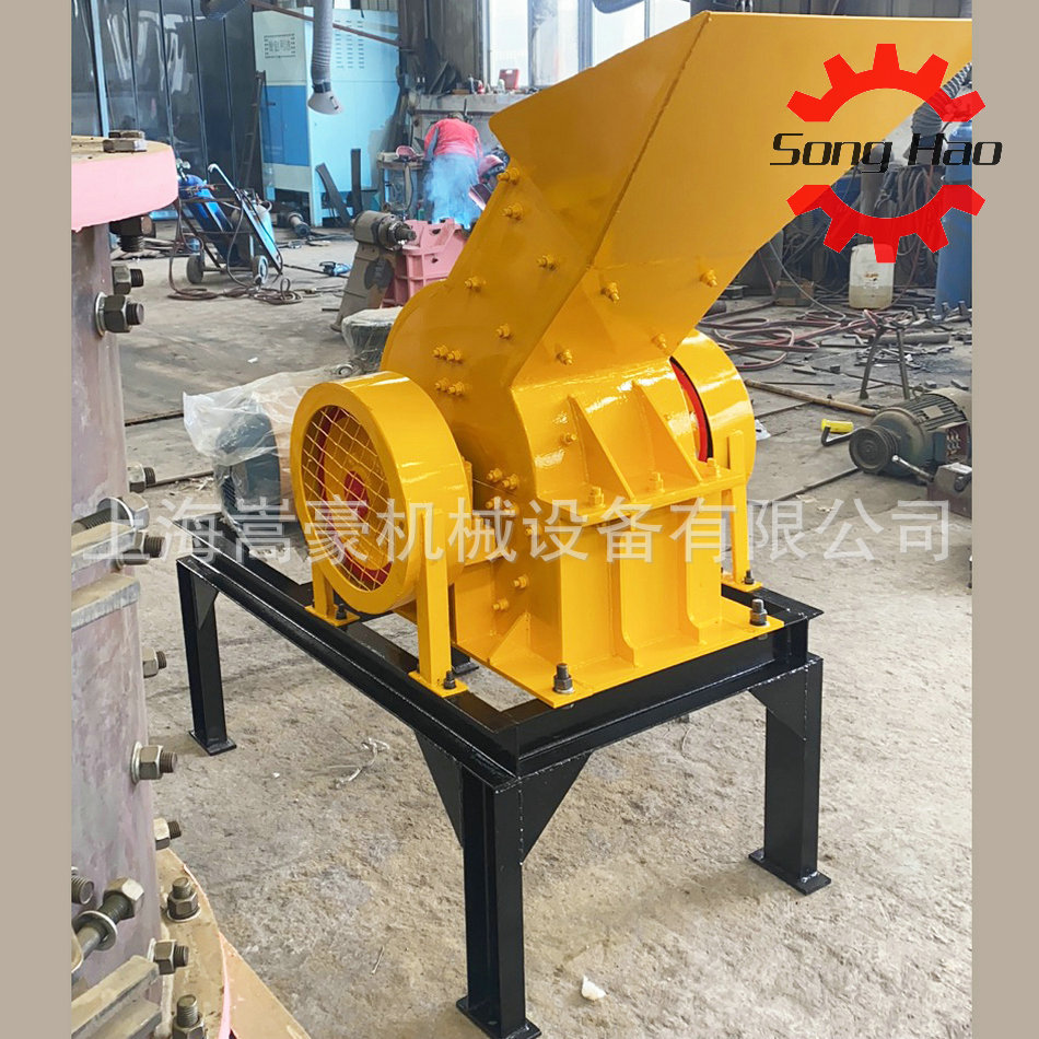 带料口锤式破碎机