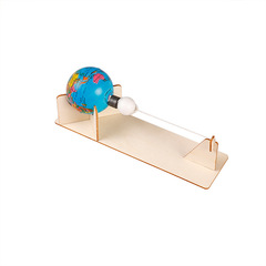 Children's creative handmade small inventions science experiments technology small projects lDIY gravity of the Earth and Moon