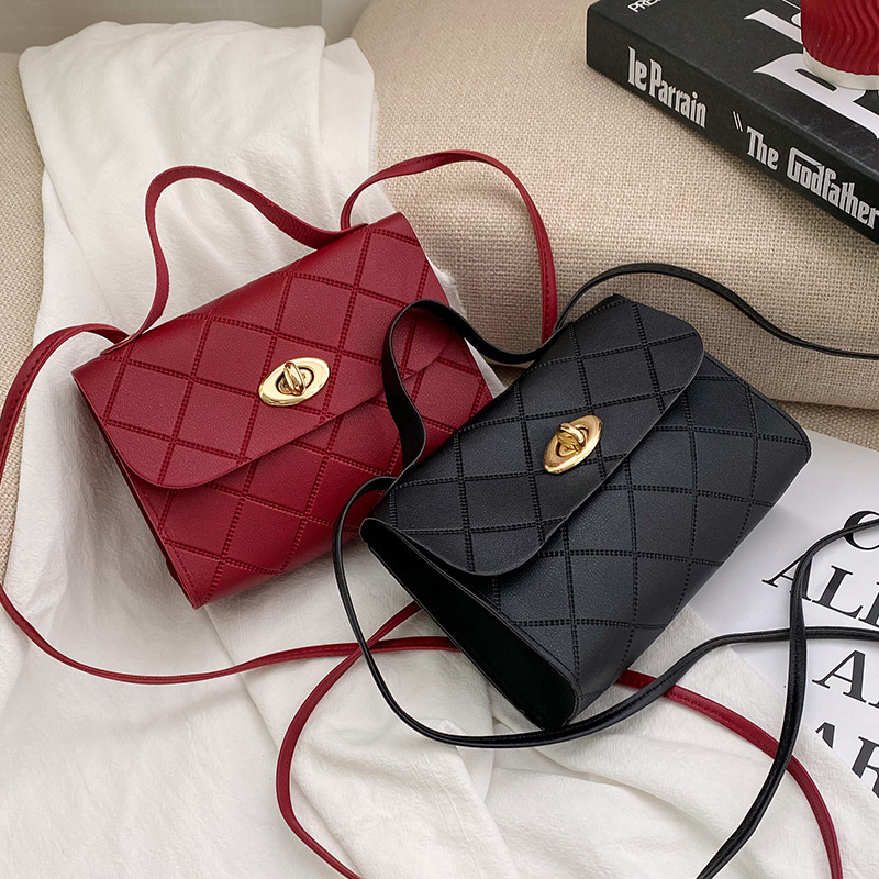 Fresco bolso de reducción de edad2025 primavera y verano nuevos productos en relieve de diamante bolso de hombro de mujer bolso mayorista de comercio exterior