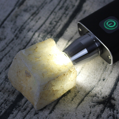 High-brightness rechargeable flashlight for jade and jade identification three-light source beeswax crystal fluorescent agent detection flashlight