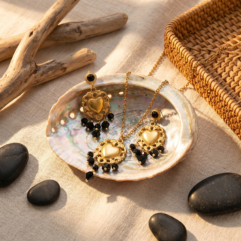 TENA estilo retrógrado largo colgante de cuentas negras bordas amor pendientes de estilo palacio personalidad exagerada pendientes para mujeres
