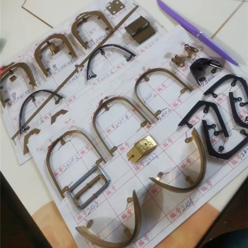 Фурнитура для штамповки, аксессуары для декоративных полосок. Изысканный дизайн железного носка Zhilan. Обувь с острым носком из меди и железа x13959.