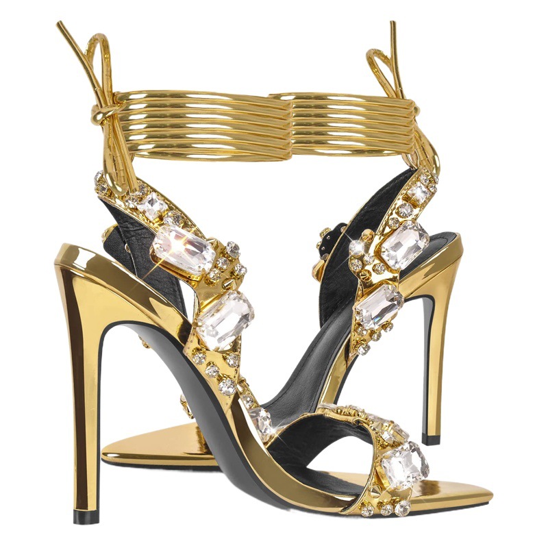 11cm nueva señaló oro Comercio exterior remache rhinestone stiletto talón sandalias de verano Europa y América moda gran tamaño zapatos