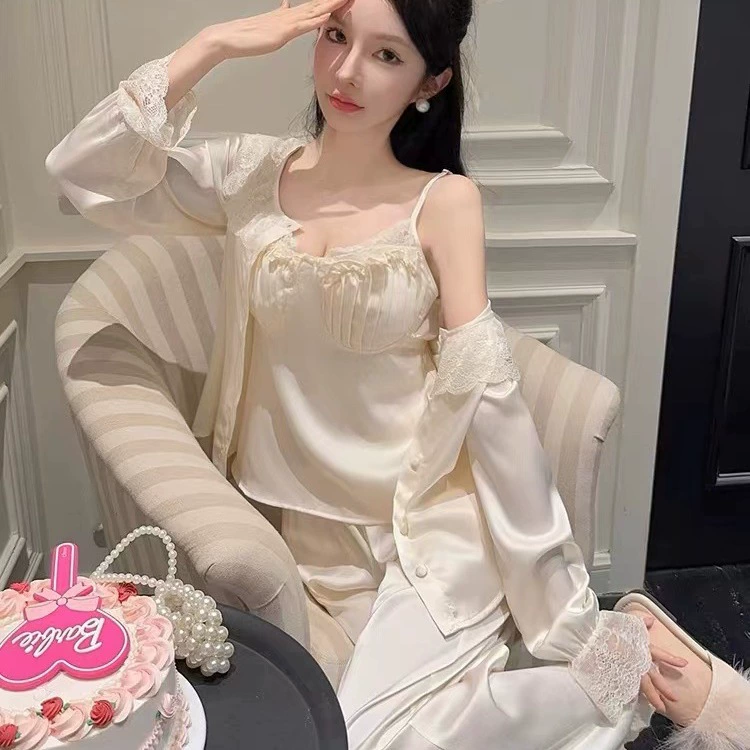 [Набор из трех частей Dream Ewha] пижама для женщин новый весенний и осенний лед шелковый французский с нагрудным ковриком