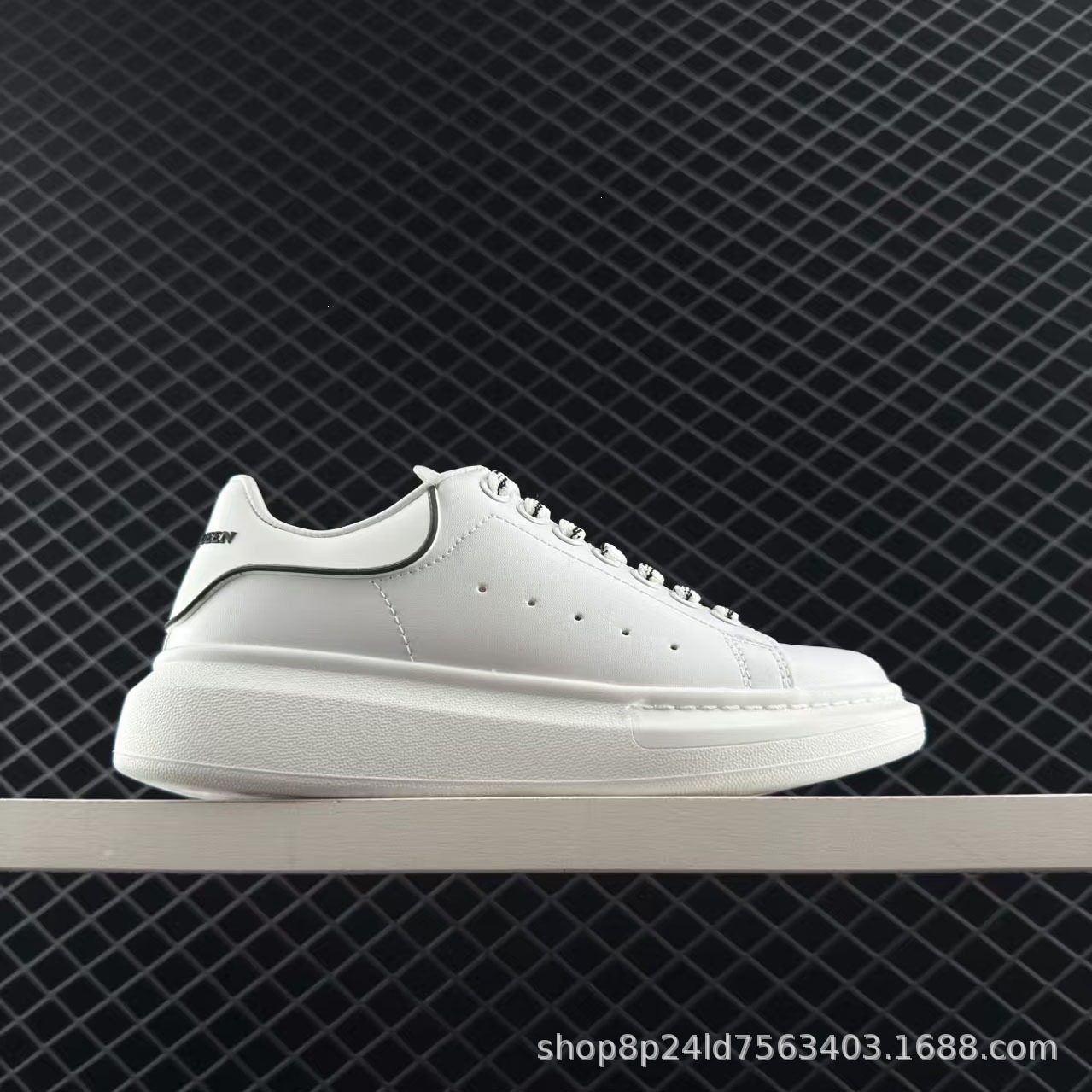Putian shoes, McQueen dad shoes, sports shoes for men and women, white sneakers, thick-soled height-increasing leather casual shoes, trendy flat shoes