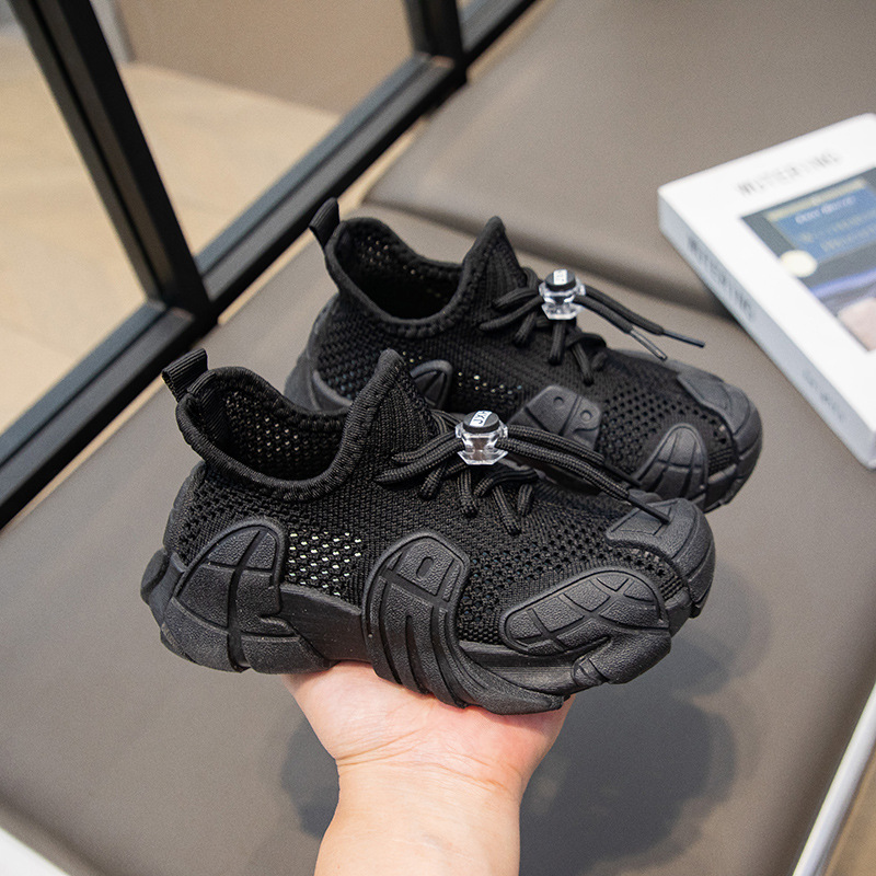 Zapatos para niños, zapatos de red, verano 2025 nuevos zapatos deportivos para niños, superficie de malla transpirable, zapatos para correr antideslizantes para niños