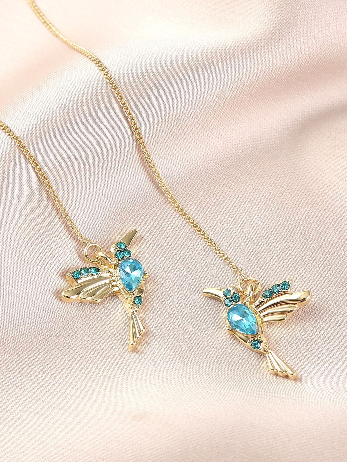 hot accessories Long high end pearl earrings Zircon crystal bee earrings Colorful bird earrings_voghion.com