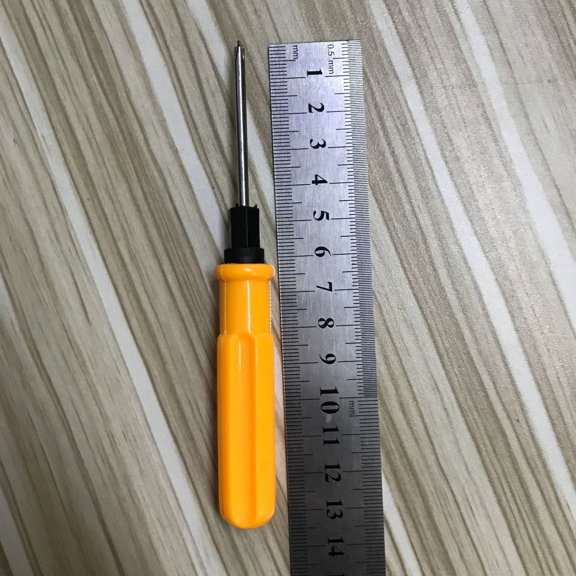 Fabricante de doble uso destornillador 3cm de doble uso 5cm de doble uso 6cm de doble uso destornillador de mango amarillo