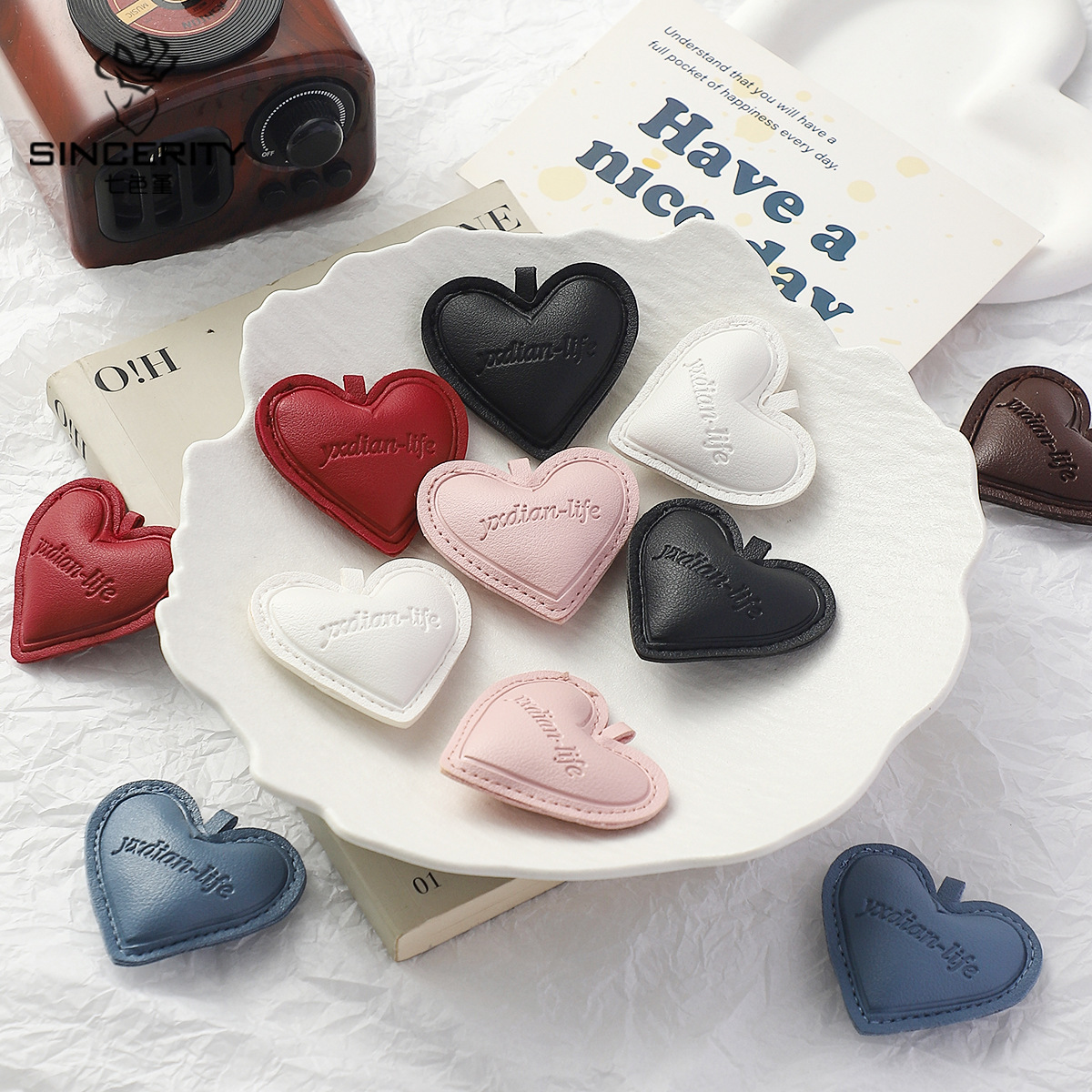 Cuerpo de siete colores amor atmósfera accesorios de cuero romántico ramo de flores hechas a mano decoración de materiales de flores colgantes