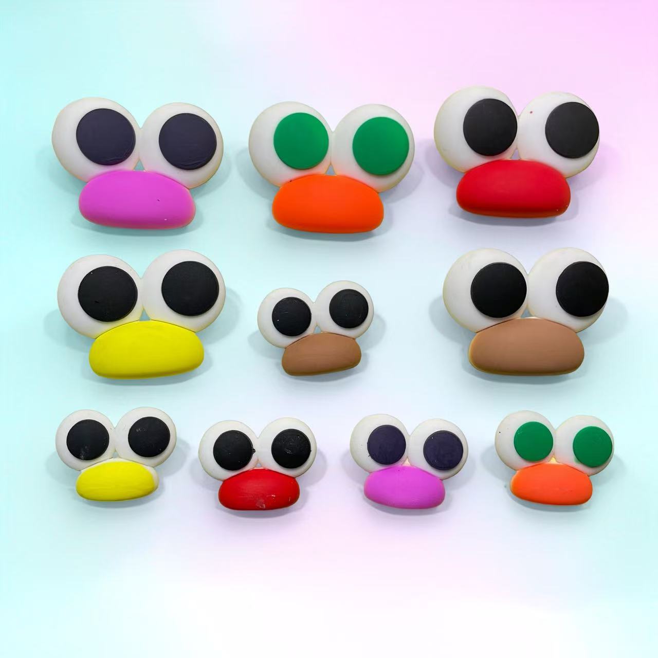 大小号搞怪眼睛香肠嘴PVC软胶可爱卡通diy3D手机壳收纳盒杯子贴片