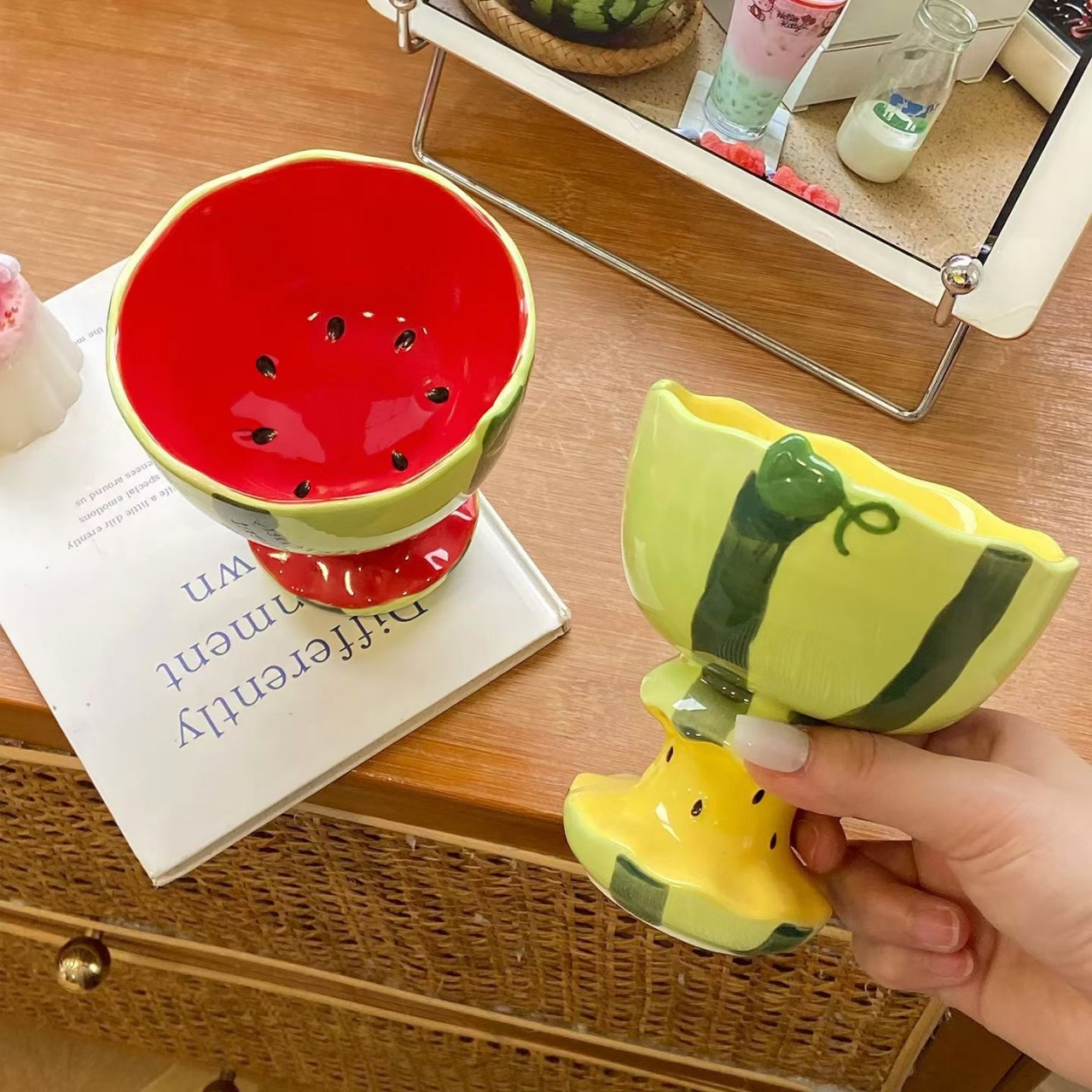 Tazas de sandía pintadas a mano tazas de cerámica extrañas tazas de agua de alto valor para dar regalos de cumpleaños significativos a las chicas