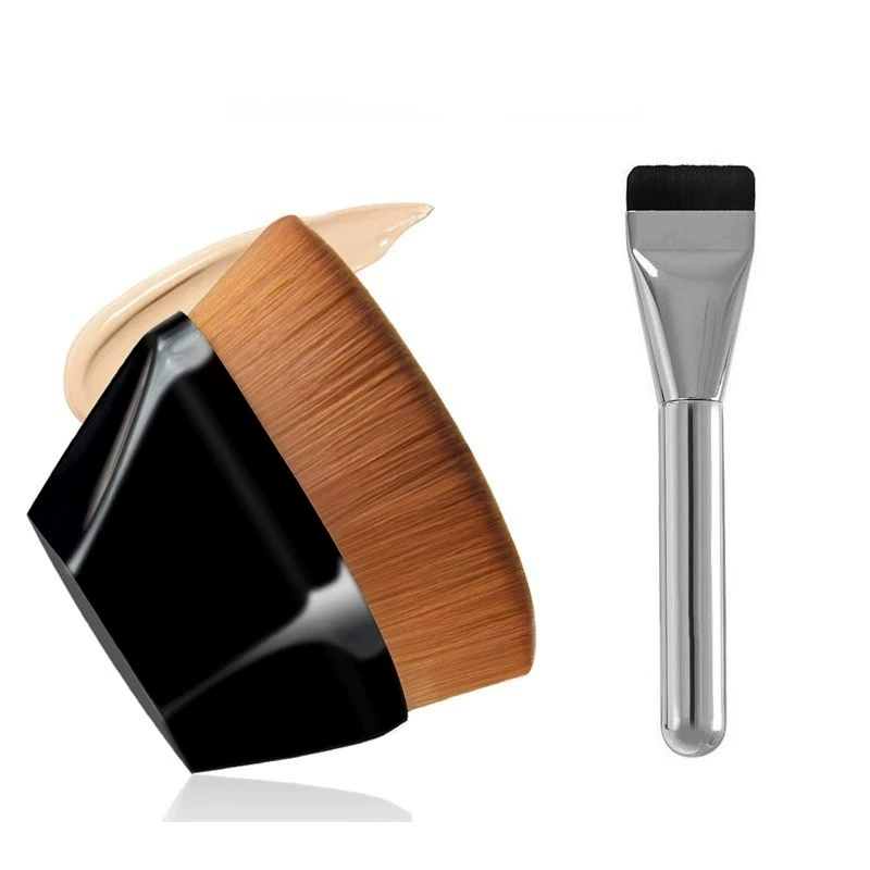 Foundation Brush (flat) — silver handle, PVC protective cover, no-trace blending, 14×3×2 cm