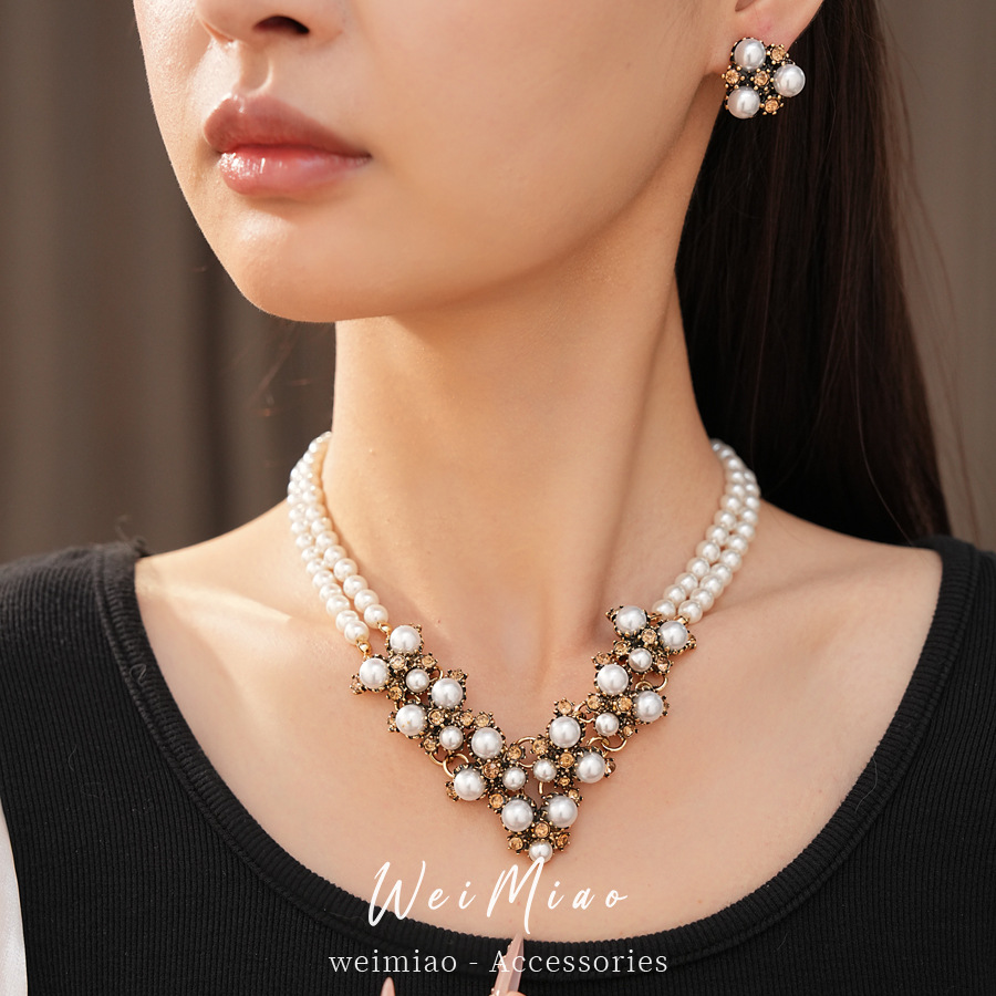 Collar de perlas de diamante vintage de lujo ligero nicho collar de perlas de diamante de lujo conjunto de joyas de alto nivel