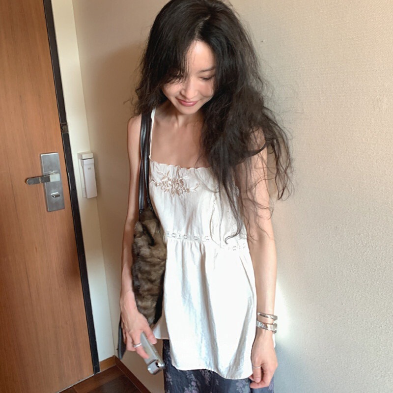 Now Available: Korean Designer Baby-Chan's Same Style Embroidered Floral Patchwork Camisole, Korean-Style Women's Retro Sweet Top