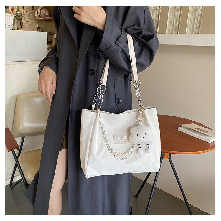 Large-capacity work commuting bag for women, new autumn 2024, versatile and fashionable beaded chain single-shoulder bag tote bag undefined