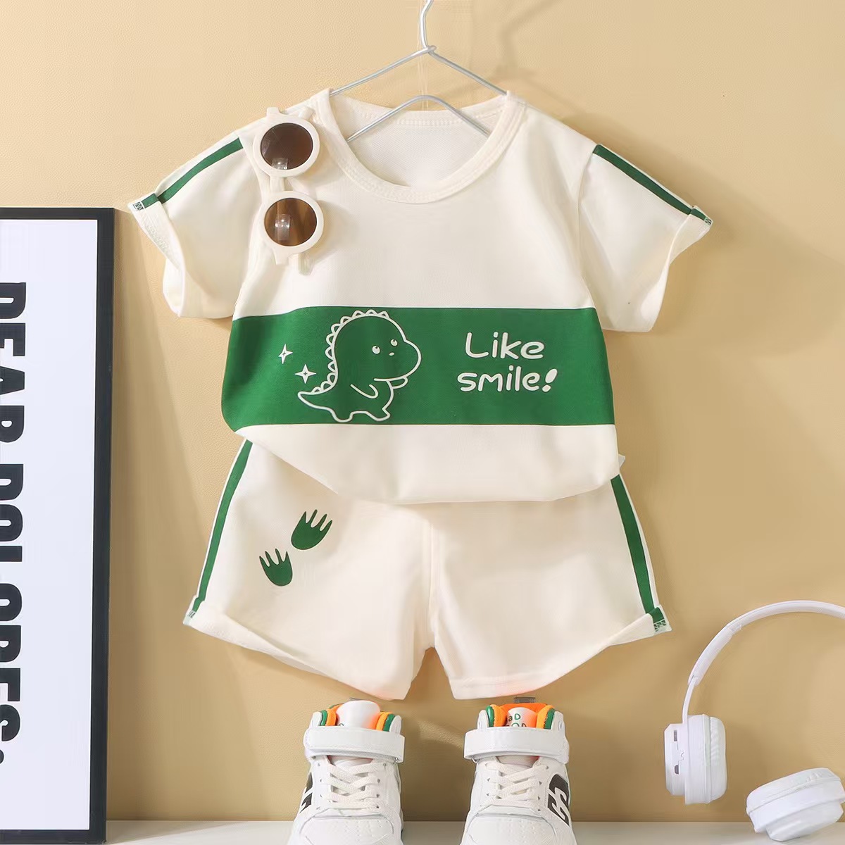 CM-beige green strip