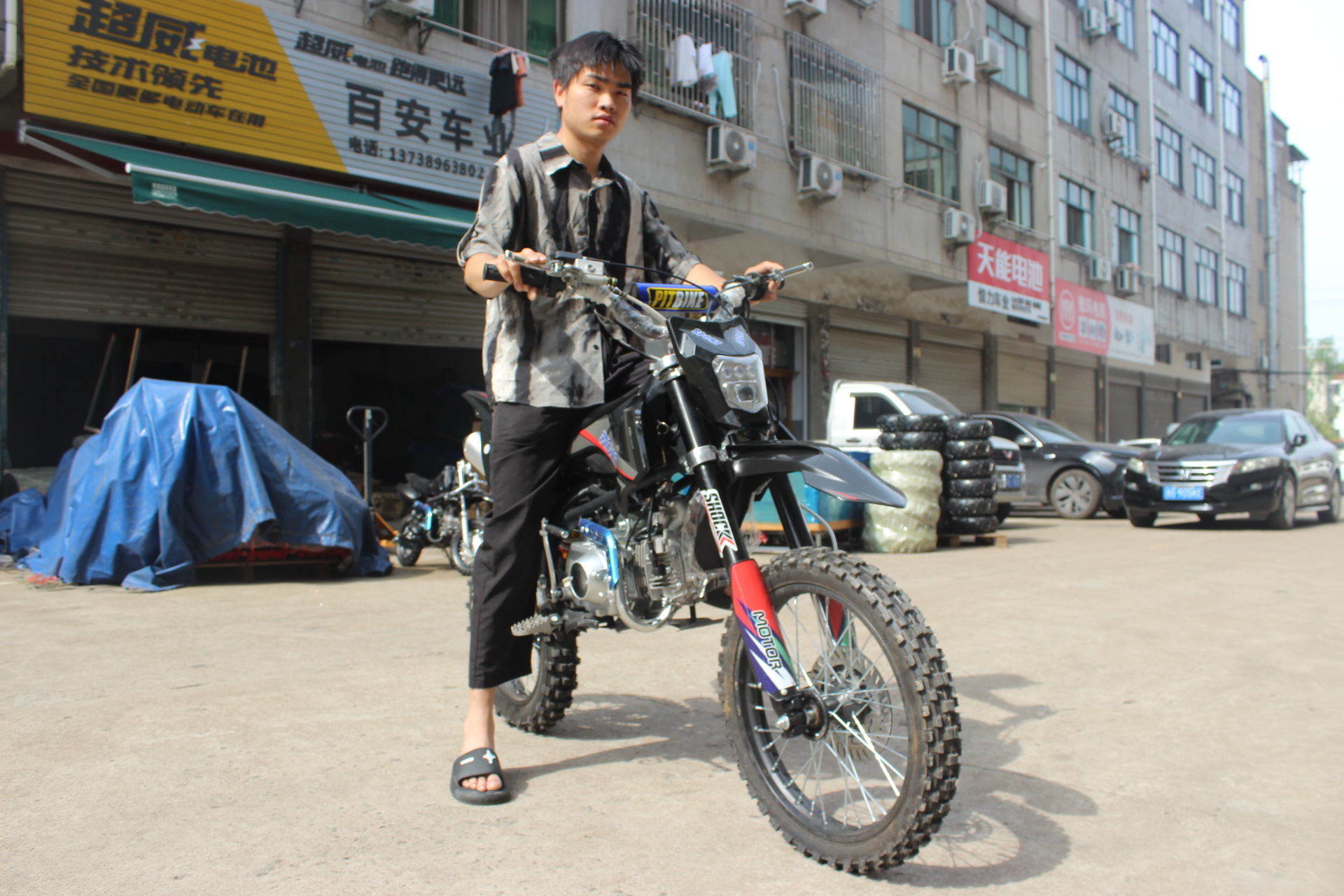 Brand New Off-Road Motorcycle, Mountain Dirt Bike with Reinforced Frame, Professional Motorcycle, 125Cc All-Terrain Motorcycle
