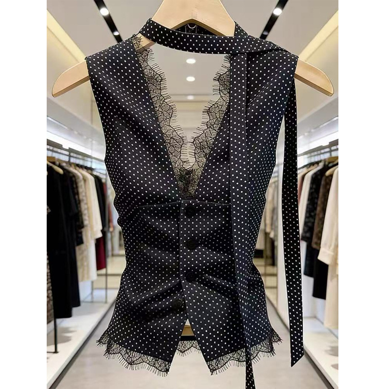 French V-Neck Spliced Lace Polka Dot Sleeveless Vest for Women in Summer, Retro High-End Slim-Fitting and Elegant Top French V-Neck Spliced Lace Polka Dot Sleeveless Vest for Women in Summer, Retro High-End Slim-Fitting and Elegant Top