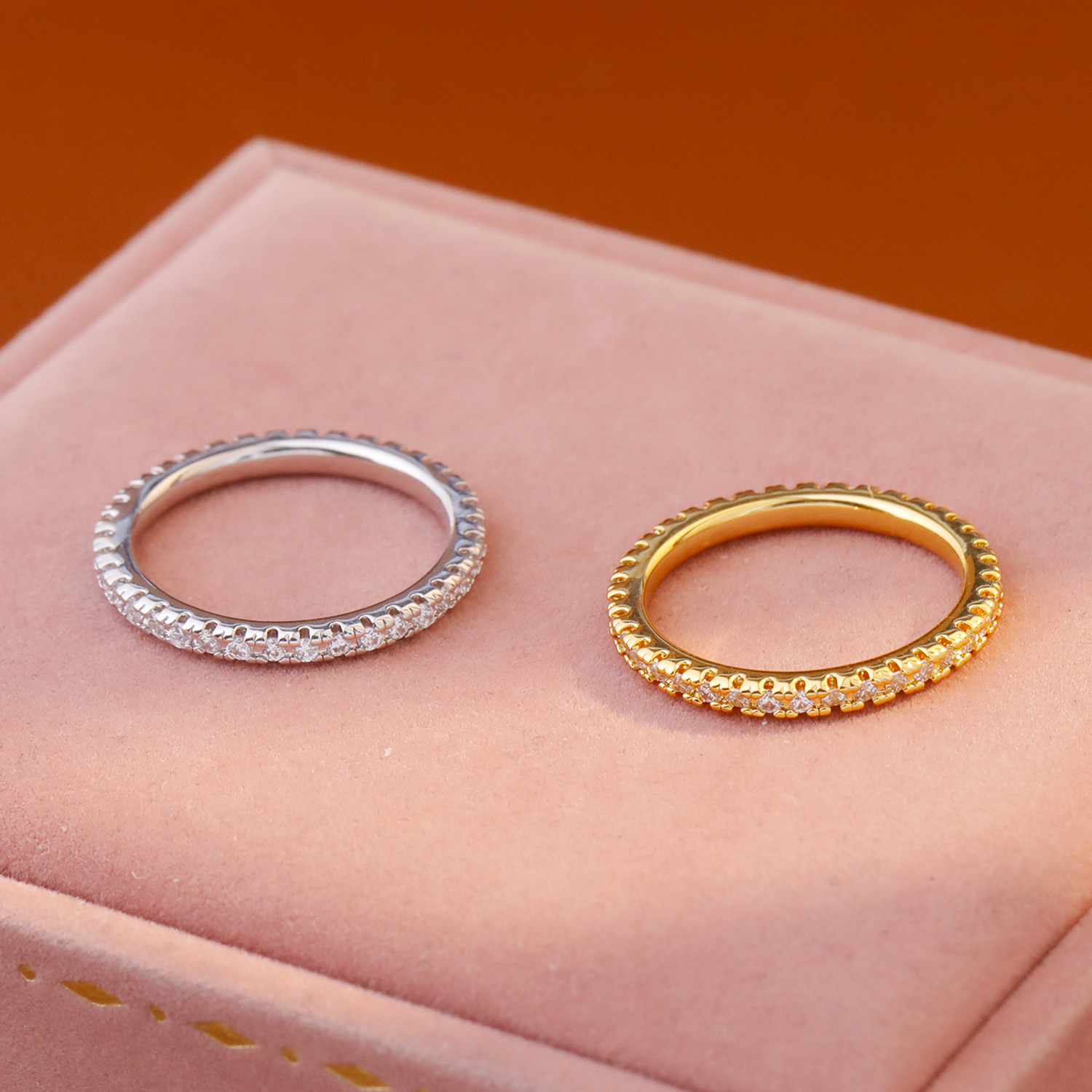 Copper ring with stone with zircon