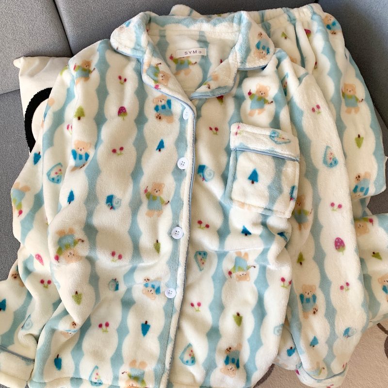 [autumn and winter-flannel] strawberry bear (thick and velvet)