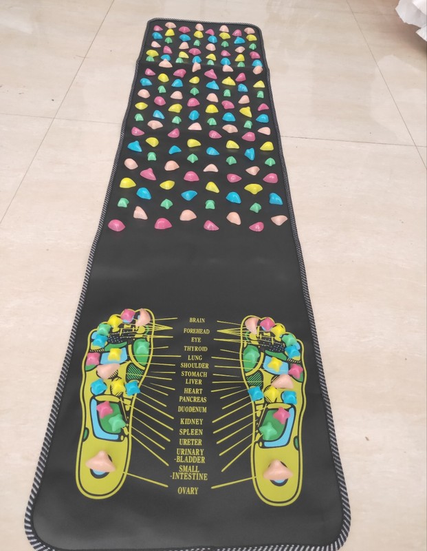 The Road to Health Foot Massager Imitation Pebbles Stepping on Pebbles Foot Massage Mat Gift Full English Version