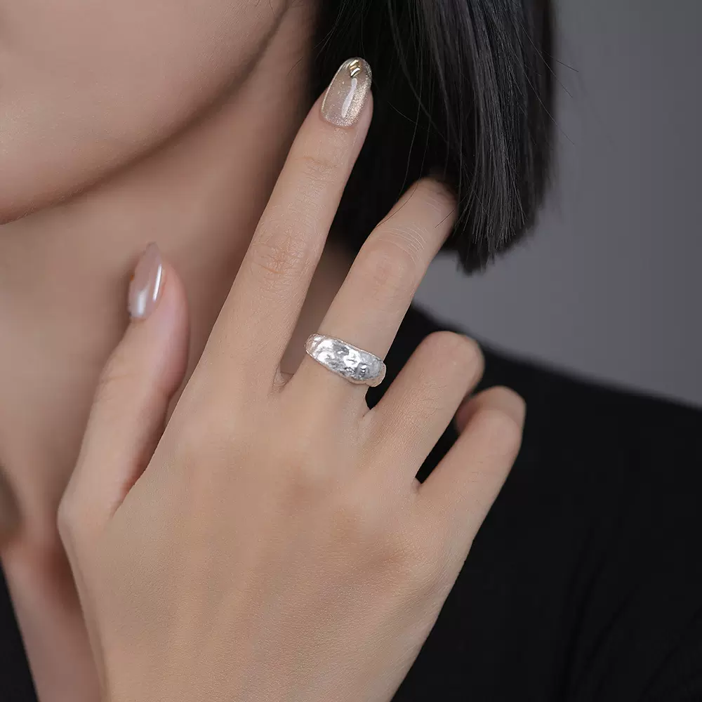 足银S999锤纹戒指个性冷淡风男女同款中性风小众清新质感手饰代发