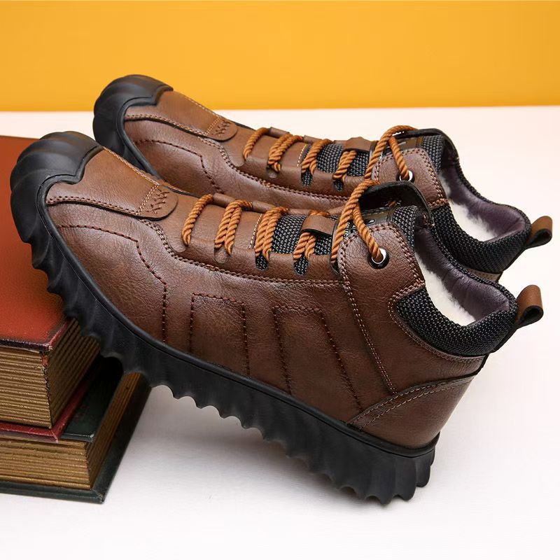 Spot invierno práctico nuevo estilo zapatos de algodón para hombres más botas de algodón altas cálidas de terciopelo botas de nieve zapatos de papá botas Martin