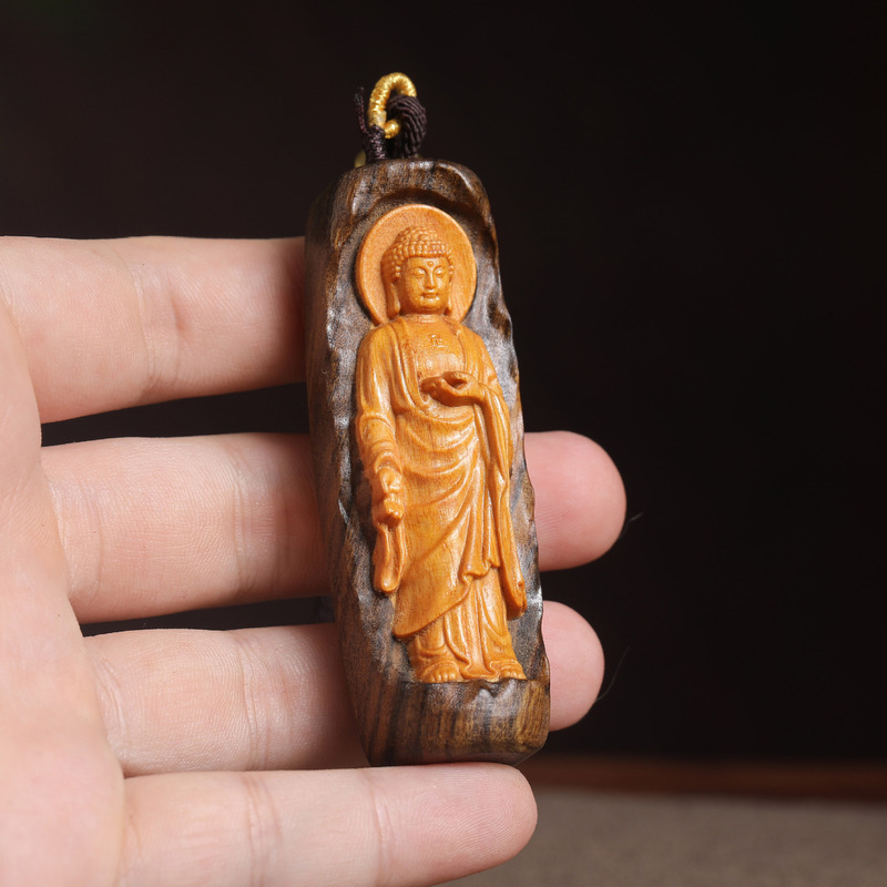 Agarwood Inlaid with Sandalwood, South China Sea Guanyin, Vairocana Buddha Pendant, Jewelry, Hand-Held Ornament, Collectible Item, Accessory, Necklace Agarwood Inlaid with Sandalwood, South China Sea Guanyin, Vairocana Buddha Pendant, Jewelry, Hand-Held Ornament, Collectible Item, Accessory, Necklace