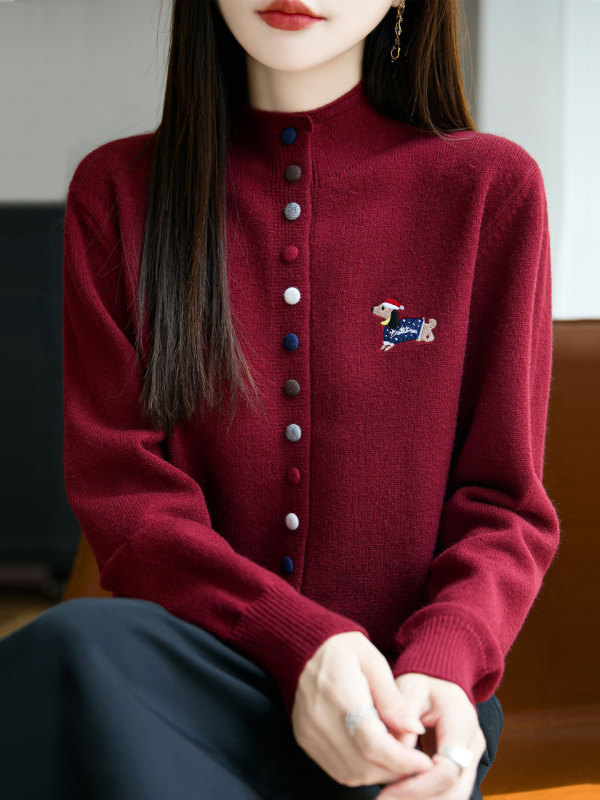 【厂家直供】秋季彩扣半高领刺绣外搭上衣女宽松减龄外套针织衫潮|undefined