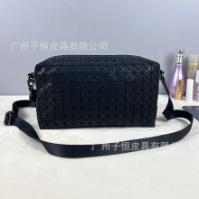 �ձ��¿���ʿ����������C�����Ǝ׺ι��z�R�������e�μ�б���Ů