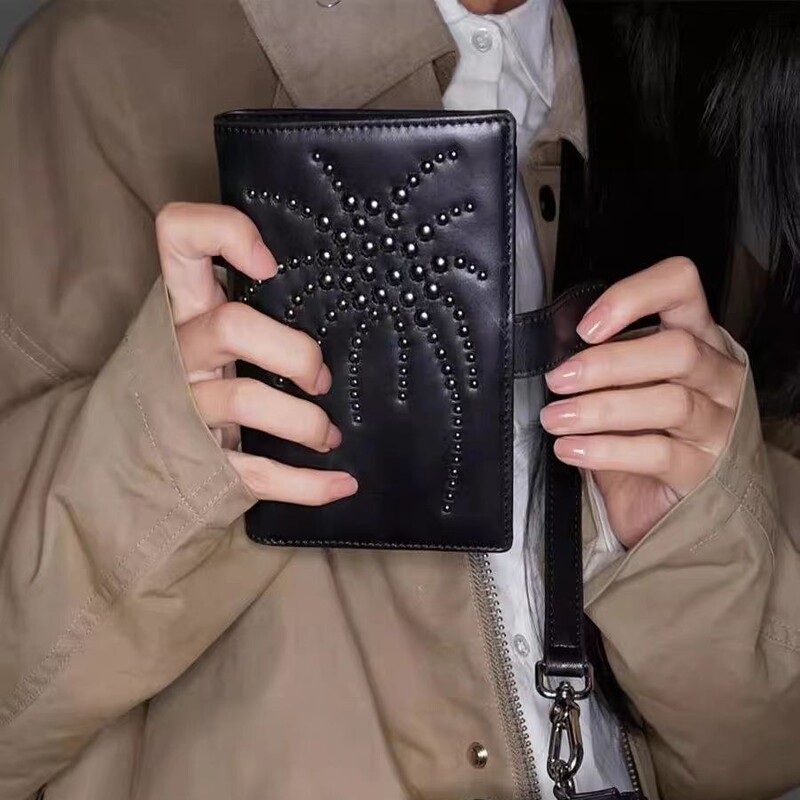 2025 spring new fireworks rivet design passport holder card holder wallet business card holder fashion all-match bank card bag