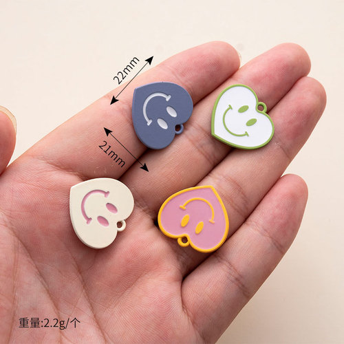 Oil-droplet alloy small pendant personalized necklace bracelet charm heart smile charm keychain DIY accessories