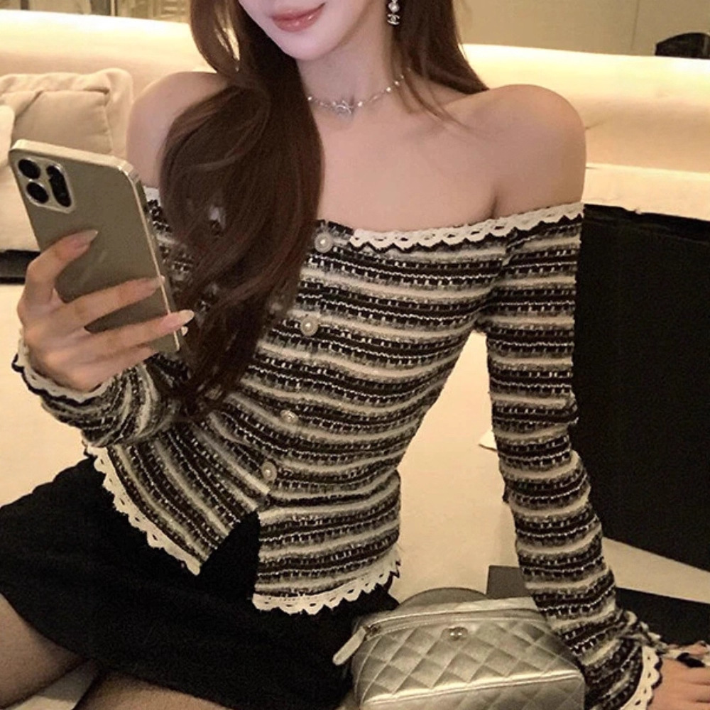Meiyao Black and White Striped Off-Shoulder Tweed Knit Top for Women, New Autumn Slim-Fit Chanel-Style Blouse
